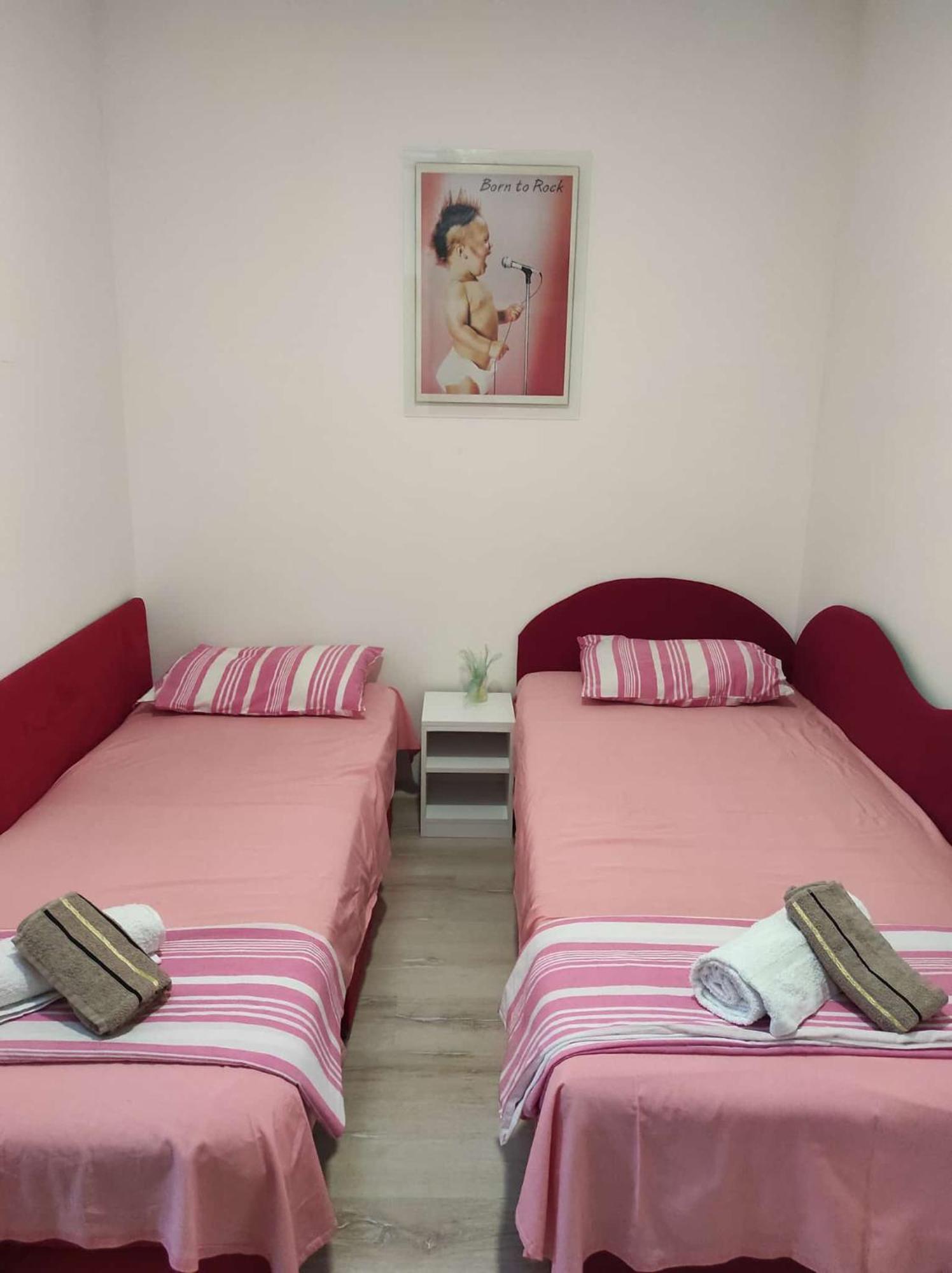 Maksim Apartments Skopje Buitenkant foto