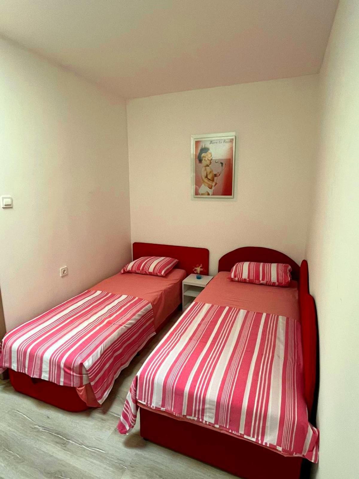 Maksim Apartments Skopje Buitenkant foto